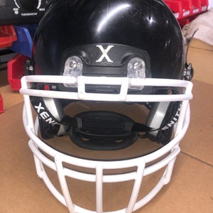 USED XENITH X2E+ YOUTH FOOTBALL HELMET - LARGE - BLACK
