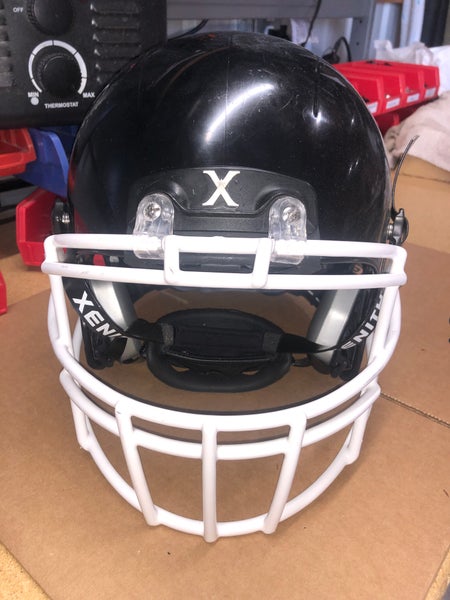 USED XENITH X2E+ YOUTH FOOTBALL HELMET - LARGE - BLACK