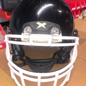 USED XENITH X2E+ YOUTH FOOTBALL HELMET - LARGE - BLACK