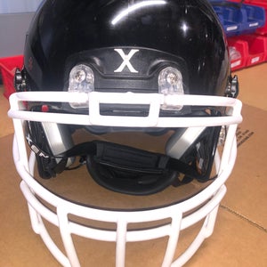 USED XENITH X2E+ YOUTH FOOTBALL HELMET - LARGE - BLACK