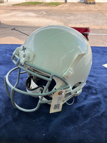 Youth Medium Xenith X2E+ Helmet (Used)