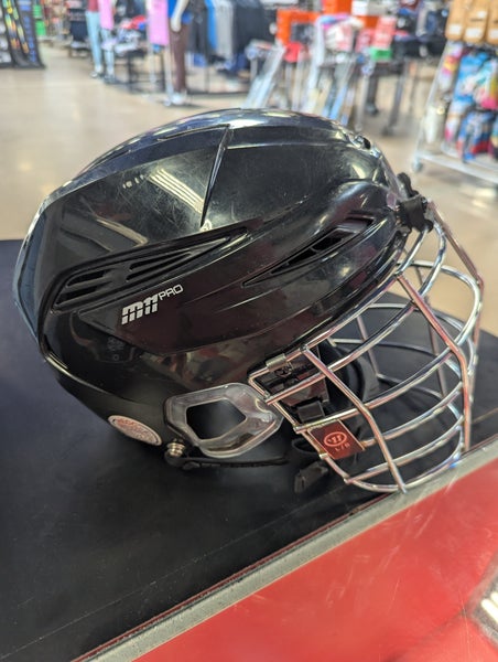 Rare VGC Large Cascade M11 Box Helmet