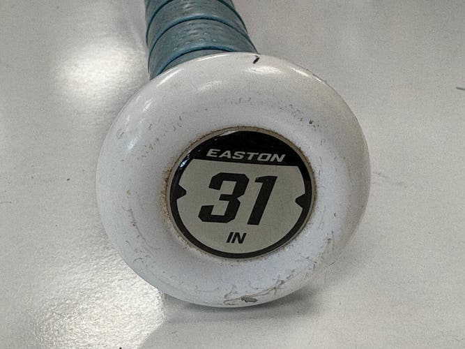 2022 Easton Topaz Alloy Bat (-10) 21 oz 31" (Used)