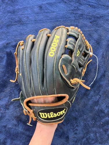 Black Wilson A2000 RH Infield Baseball Glove 11.75" (Used)