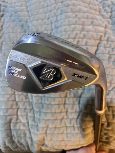 Men's Bridgestone Bridgestone Tour B XW-1 Satin Chrome 56 degree Steelfiber shaft
