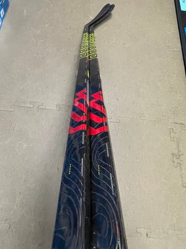 Senior Sher-Wood Rekker Legend Pro Right Handed Hockey Stick PP28 (New) - 2 pack