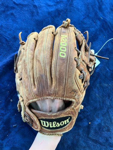D. Pedroia Game Spec Wilson A2000 RH Infield Baseball Glove 11.5" (Used)