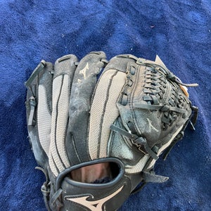 Black Mizuno Prospect RH Infield Baseball Glove 11" (Used)