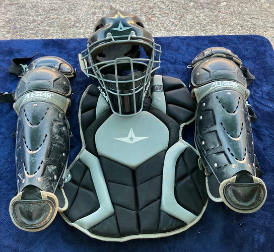 Youth All Star Classic Pro Catcher's Set (Used)