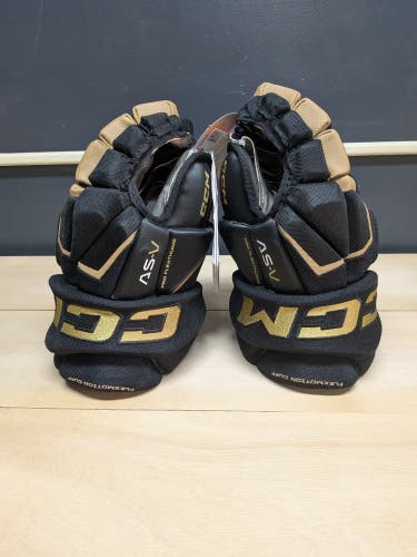 CCM As-v Gloves 13" (New)