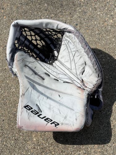2023 Bauer Vapor Hyperlite 2 Regular (Used)