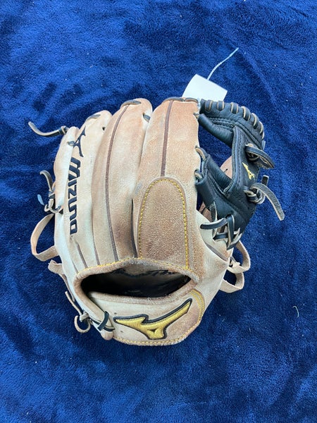 White Adult Mizuno Pro RH Infield Baseball Glove 11.5" (Used)