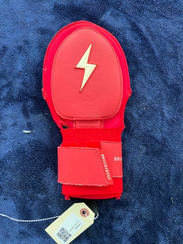 Red Adult Bruce Bolt Sliding Mitt