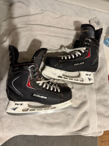 2009 Bauer Vapor X:60 Hockey Skates 9.5 (Used)