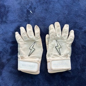 White Youth Medium Bruce Bolt Batting Gloves (Used)