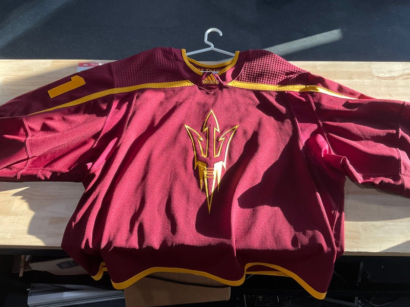 Size 58 Men's Adidas Jersey (New)