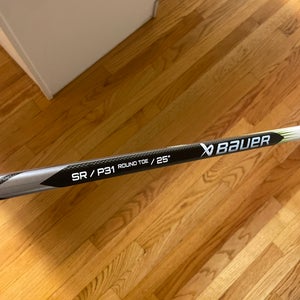 Senior Bauer Hyperlite 2 Regular Goalie Stick 25" Paddle (New)