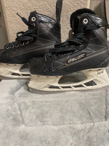 2016 Bauer Supreme S160 Hockey Skates Size 4 (Used)