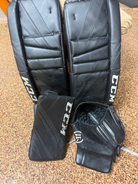 30" CCM Eflex 5 Goalie Leg Pads (Used)