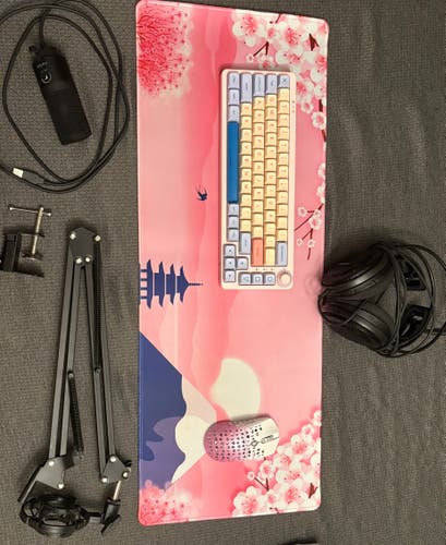 Full gaming peripheral bundle (Used)