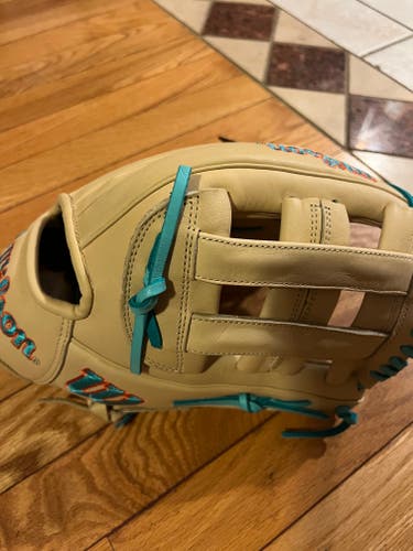 Wilson A1000 DW5 12" Baseball Glove: A10RB25DW5 Right Hand Thrower *Brand New*