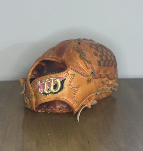 Rare Japanese Wilson Staff Custom Infield Baseball Glove 11.75” RHT Basket Webb