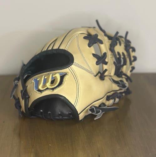 Rare Japanese Custom Wilson Staff 11.5” Infield Baseball Glove RHT Japan