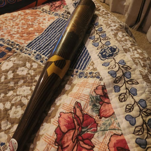 2024 DeMarini Voodoo One BBCOR Certified Bat (-3) 30 oz 32" Balanced Swing with tons of Pop.