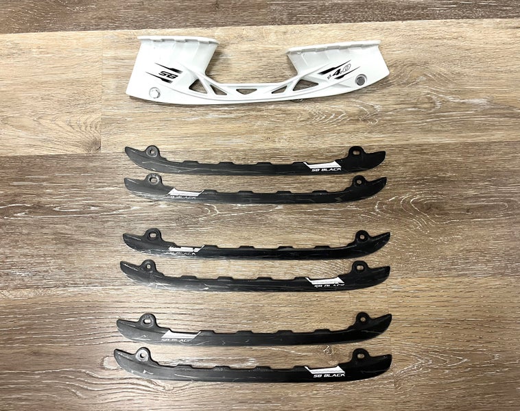 3 Sets of CCM SB 4.0 Black Steel Runners, Right  Holder 271 mm(Used)