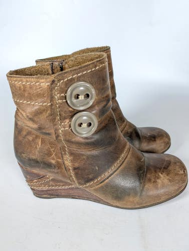 Fly Girl Brown Distressed Leather Wedge Ankle Boots Women's Size: 7