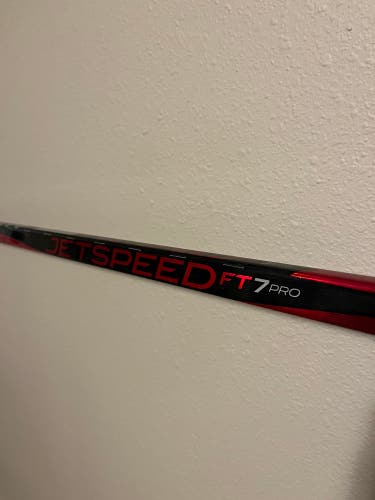 Senior CCM Jetspeed FT7 Pro Right Handed Hockey Stick P28 (Used)
