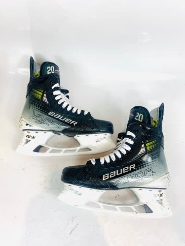 Chandler Stephenson Bauer Vapor Hyperlite 2 Hockey Skates Regular Width Pro Stock 8.5 D