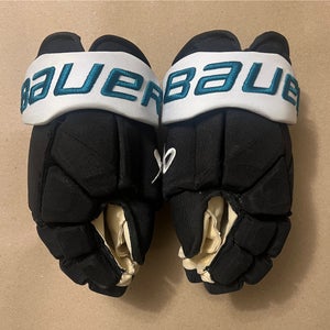 San Jose Sharks Black Cali Fin Bauer Hyperlite Gloves 14” GRUNDSTROM