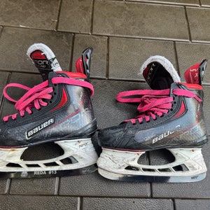 Bauer Vapor 3X Pro Hockey Skates Size 3(Used)