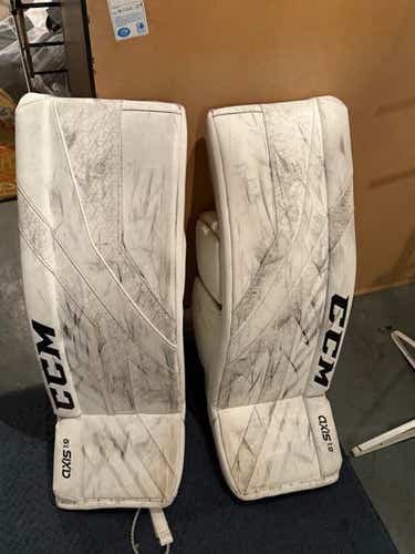 33" CCM Axis 1.9 Goalie Leg Pads (Used)