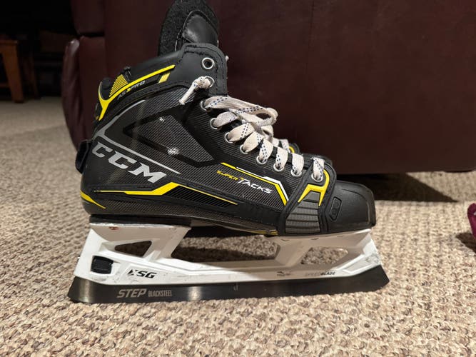 2020 CCM Super Tacks AS3 Pro Hockey Goalie Skates 9.5 (Used)