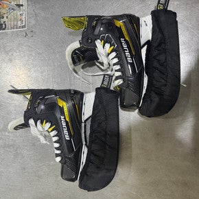 Used Bauer SUPREME M4 Youth Hockey Skate Youth 13.5 11605-S000209075