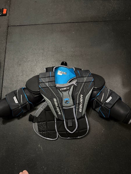 Large/Extra Large Bauer GSX Goalie Chest Protector (Used)