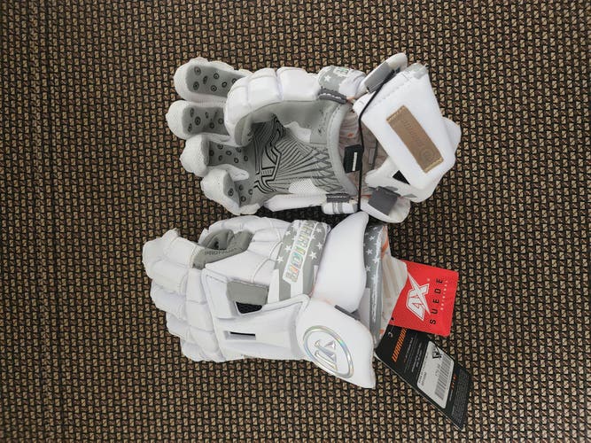 Warrior Burn XP2 Lacrosse Gloves Large (New)