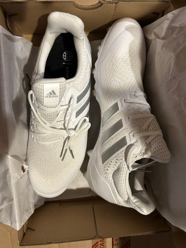 Men's Size M 13.5 (W 14.5) Adidas (New)