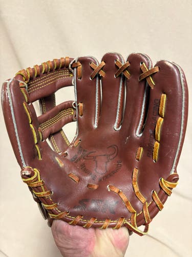 RH SSK AA234-1 Baseball Glove (Used)