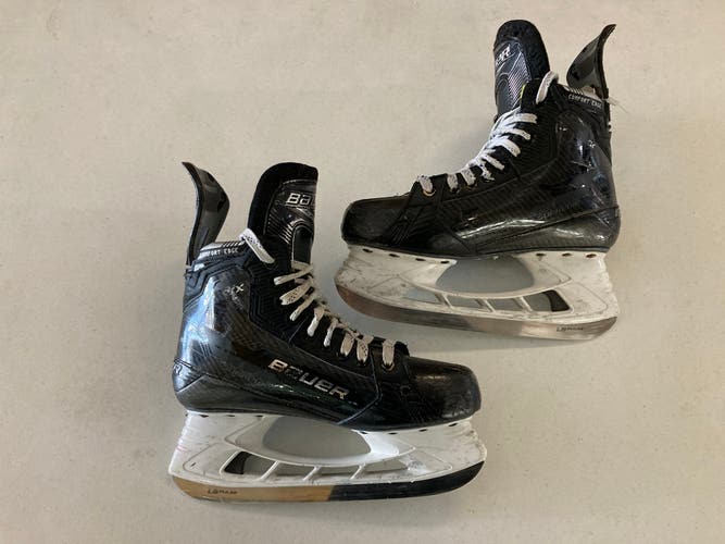 Senior Bauer S22 Supreme Matrix (SMU) Hockey Skates 7 (Used)
