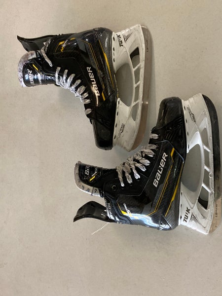 Senior Bauer Supreme M5 Pro Hockey Skates 7 (Used)