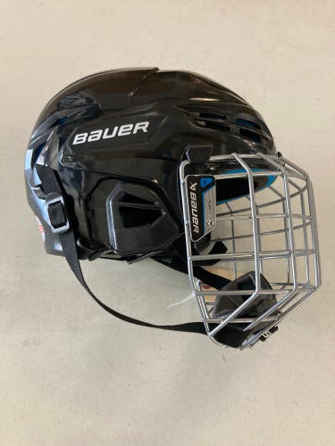 Black Small Bauer Re-akt 55 Helmet (Used)