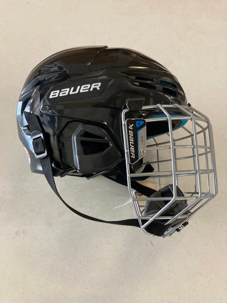 Black Small Bauer Re-akt 55 Helmet (Used)