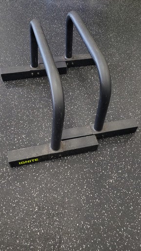 Used  IGNITE Push Up Bar 11849-S000033046