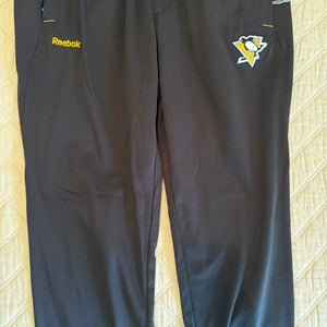 Pittsburgh Penguins Team Issued Black Large Men's Reebok Pants