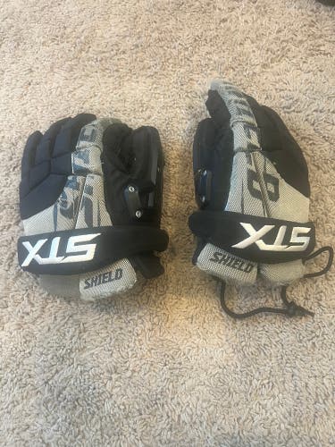 STX Shield Lacrosse Gloves 12" (Used)