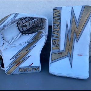 Vaughn Velocity V9 Pro Carbon Full Right Goalie Glove + Blocker Set