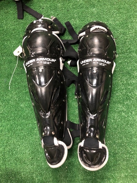 Junior Under Armour Victory Series Catcher's Leg Guard (Used)